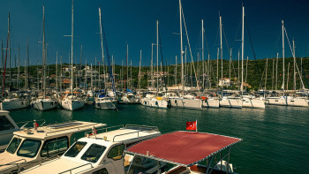 Фотография к новости: Түркияда бір жастағы баласын теңізге лақтырған әйел ұсталды