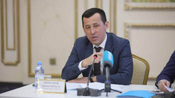 Фотография к новости: Салық реформасы Павлодар облысындағы бизнес өкілдерімен кездесуде талқыланды