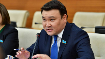 Депутат халықтың табысын көтерудің жолын ұсынды