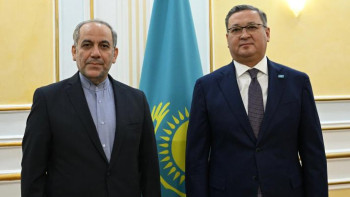 Фотография к новости: СІМ басшысы Иран елшісін қабылдады