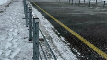 Фотография к новости: Елімізде жол қоршауының ерекше түрі сынақтан өткізілді