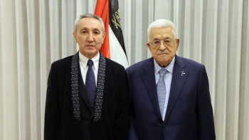 Фотография к новости: Қазақстан Елшісі Палестина президентіне сенім грамоталарын тапсырды