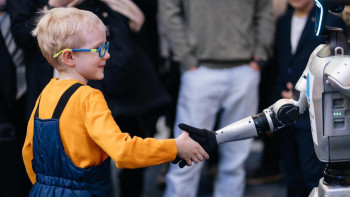 Фотография к новости: "Жұмысшы мамандықтар қаласына" 40 мыңға жуық адам келді