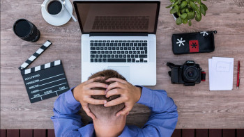 Фотография к новости: "300 млн теңге". Блогерлерге салық бойынша хабарламалар келе бастады