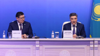 Фотография к новости: Премьер-министр Абай облысының активіне жаңа әкімді таныстырды