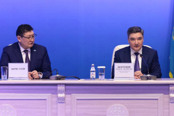 Фотография к новости: Премьер-министр Абай облысының активіне жаңа әкімді таныстырды