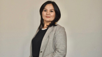 Фотография к новости: Сарыағаштық мектеп директоры "Болашақ" стипендиясын жеңіп алды