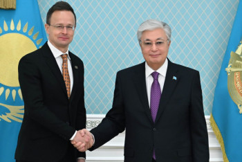 Фотография к новости: Президент Мажарстанның Сыртқы істер министрін қабылдады