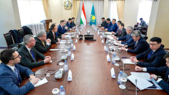 Фотография к новости: Қазақстан мен Венгрия ауыл шаруашылығы саласындағы ынтымақтастықты талқылады