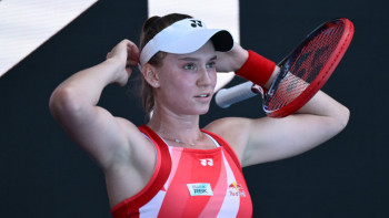 Фотография к новости: Елена Рыбакина Дубайдағы турнирді жеңіспен бастады