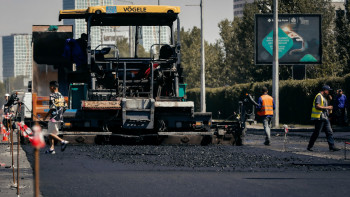 Фотография к новости: Алматыда жол жөндеу жұмыстары мерзімінен бұрын басталады