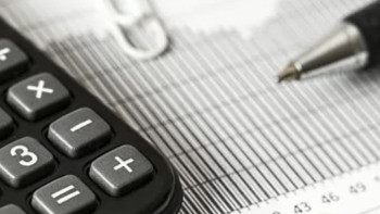 Фотография к новости: "Жүктімін": Салық органынан хат алған тележүргізуші ауруханаға түсіп қалды