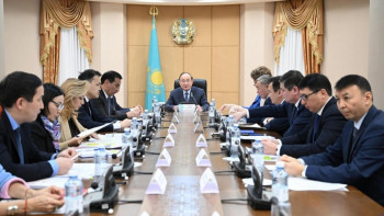 Фотография к новости: Сенатта қант саласының мәселелері мен даму келешегі талқыланды