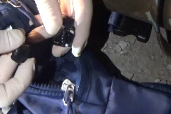 Фотография к новости: Семейлік әйелдің қол сөмкесінен 18 млн тұратын есірткі табылды