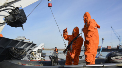 Қазақстандық әскери теңізшілер курстық сынақтан өтті