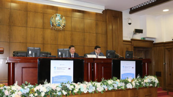 Фотография к новости: Бюро қызметкерлері шетелде оқу мүмкіндіктерімен танысты