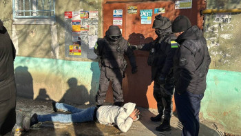 Фотография к новости: Елімізге халықты интернет арқылы алдау үшін келген шетелдік тұтқындалды