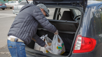 Фотография к новости: Ақтөбедегі заңсыз сауда қашан жойылады?