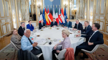 Фотография к новости: АҚШ-тың саясатындағы өзгеріске қарамастан, қай елдер Украинаны қолдауды жалғастырады?