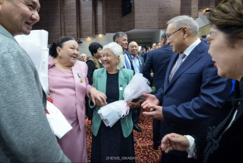 Фотография к новости: Халық әртісі атағы мені өзі іздеп келді - Әлихан Идрышева