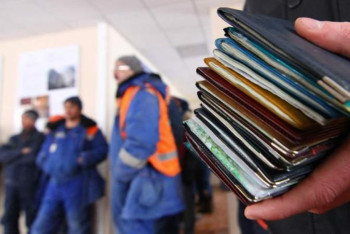 Фотография к новости: Қазақстанға қай елдерден жұмысшылар көп келеді?