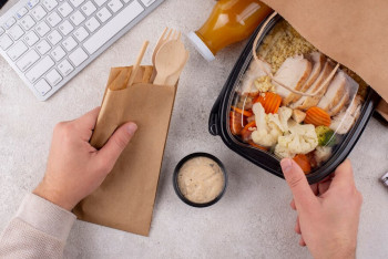 Фотография к новости: Интернеттен тағамға тапсырыс бергенде нені ескерген жөн