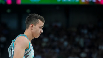 Фотография к новости: Әлем кубогі: Гимнаст Милад Карими алтын медаль иеленді