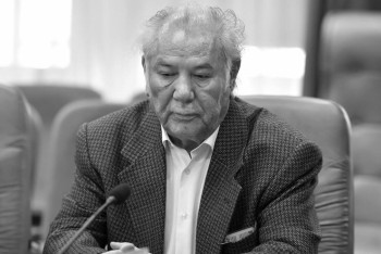 Фотография к новости: Жазушының өлшеусіз еңбегі халықтың жүрегінде – Аида Балаева