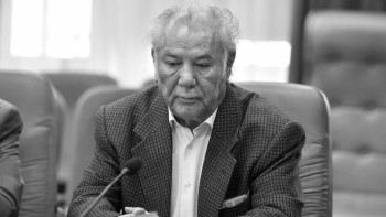 Фотография к новости: Дулат Исабековтің аманаты: "Хош! О дүниеде сендердің амандықтарыңды тілеймін!"