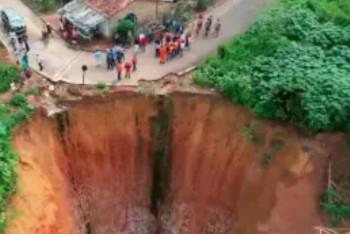 Фотография к новости: 55 мың тұрғыны бар қала жер астына түсіп, жойылуы мүмкін