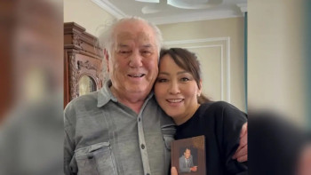 Фотография к новости: «Соңғы сапарына шығарып сала алмадым»: Айгүл Иманбаева Дулат Исабеков туралы айтты