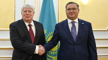 Фотография к новости: ҚР СІМ басшысы Ресей елшісін қабылдады