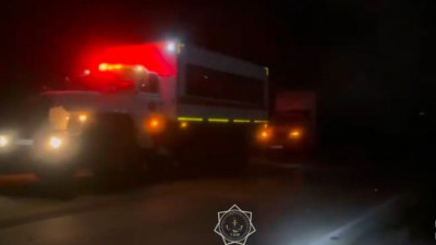 Ақтөбеде ТЖМ құтқарушылары жүргізушіге қажетті көмек көрсетті