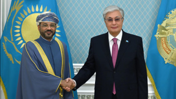 Фотография к новости: Мемлекет басшысы Оман Сыртқы істер министрін қабылдады