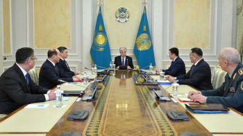 Фотография к новости: Мемлекет басшысы Қауіпсіздік кеңесінің отырысын өткізді