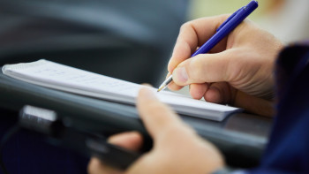 Фотография к новости: Instagram-нан жойылған қазақ әндері: Әділет министрлігінің шешімі қандай?