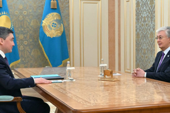 Фотография к новости: Тоқаев  Олжас Бектеновті қабылдады