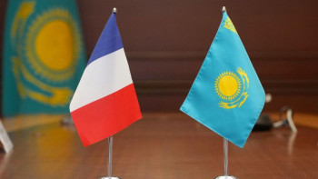 Фотография к новости: Франция елшісімен көлік саласындағы өзекті мәселелер талқыланды