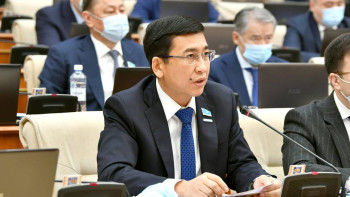 Фотография к новости: Дарынды балаларға бір реттік сыйақы беріледі – Аймағамбетов заң жобасын таныстырды