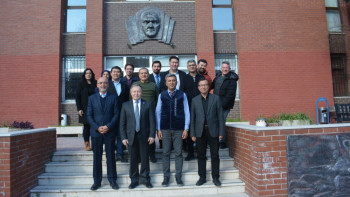 Фотография к новости: Ұшақ, егемен, мәтін, құрылтай: түрік тектес елдер бір-бірінен сөз ала ма?