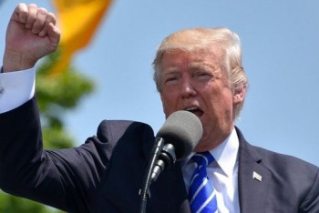 Трамп Германия консерваторларын сайлаудағы жеңістерімен құттықтады