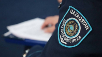 Фотография к новости: Ақтөбеде бопсалаумен айналысқан топ ұсталды