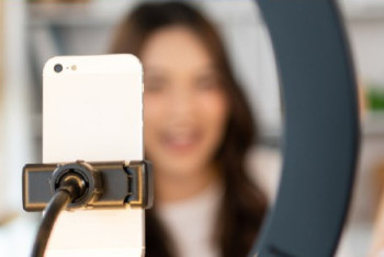 Фотография к новости: Елімізде 12 блогер 1,4 млрд теңге көлемінде қосымша табыстарын декларациялады