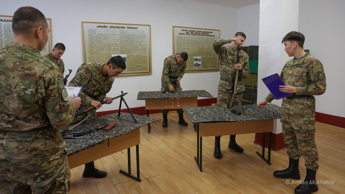  Арман Мухатов  - Архив