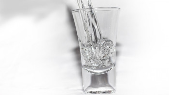 Фотография к новости: Арақ-шарап ішкендер ораза ұстай ала ма?