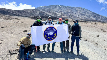 Фотография к новости: ҚХА-30 жыл: Спортшылар ”Килиманджаро” шыңына шықты