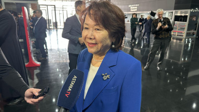 “Біз туған жерге табан тіреп тұрмыз ғой”: Жазушы Алғыс айту күнінің мәнін түсіндірді