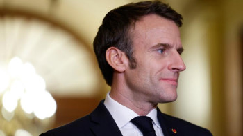 Фотография к новости: Макрон Украинаға жүздеген миллиард еуро көмек жіберуге уәде берді