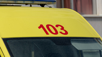 Фотография к новости: Өскеменде ер адам көшенің ортасында құлап, қайтыс болды