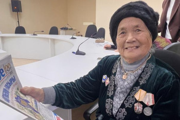 Фотография к новости: Жасы 84-ке келген әже курс оқып жүр